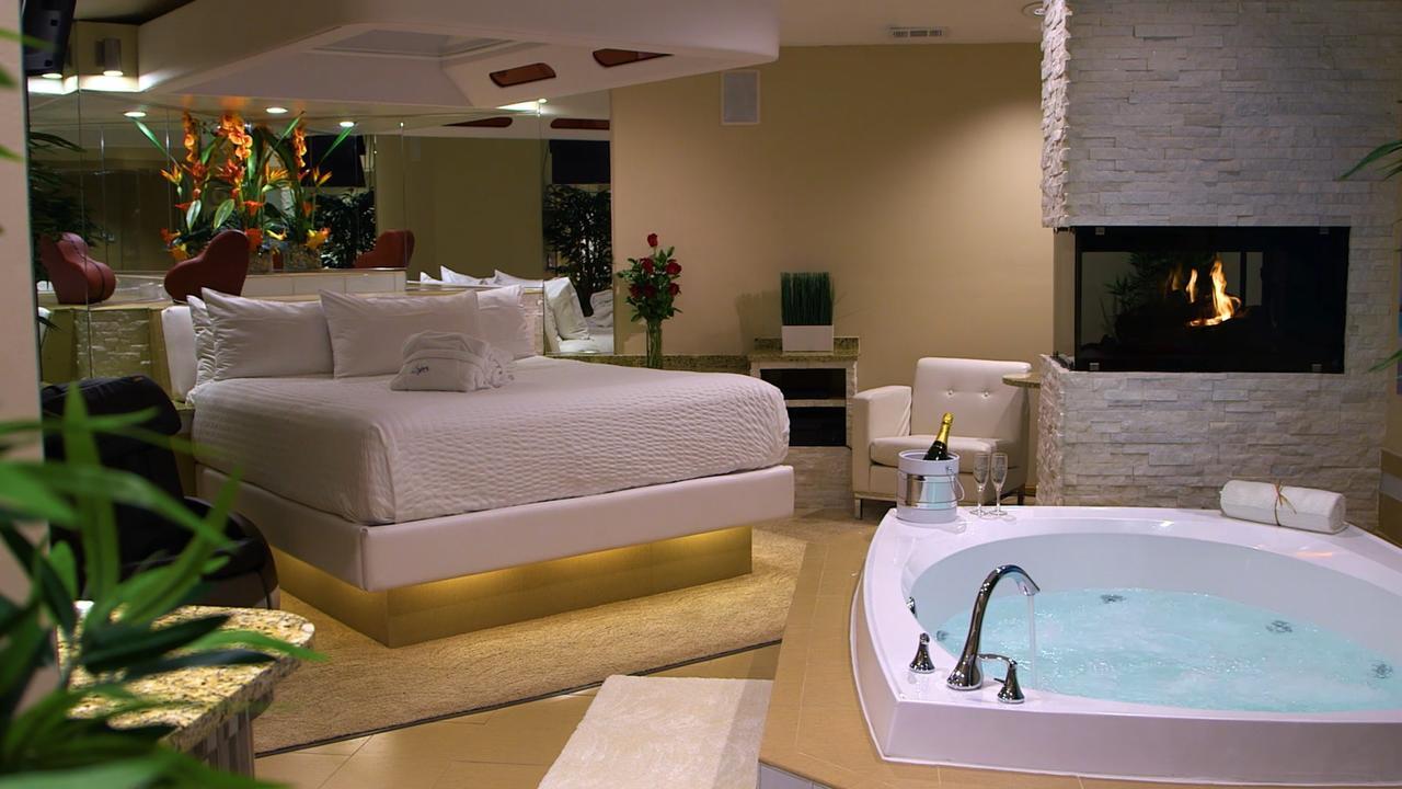 Sybaris Pool Suites Frankfort - Adults Only エクステリア 写真